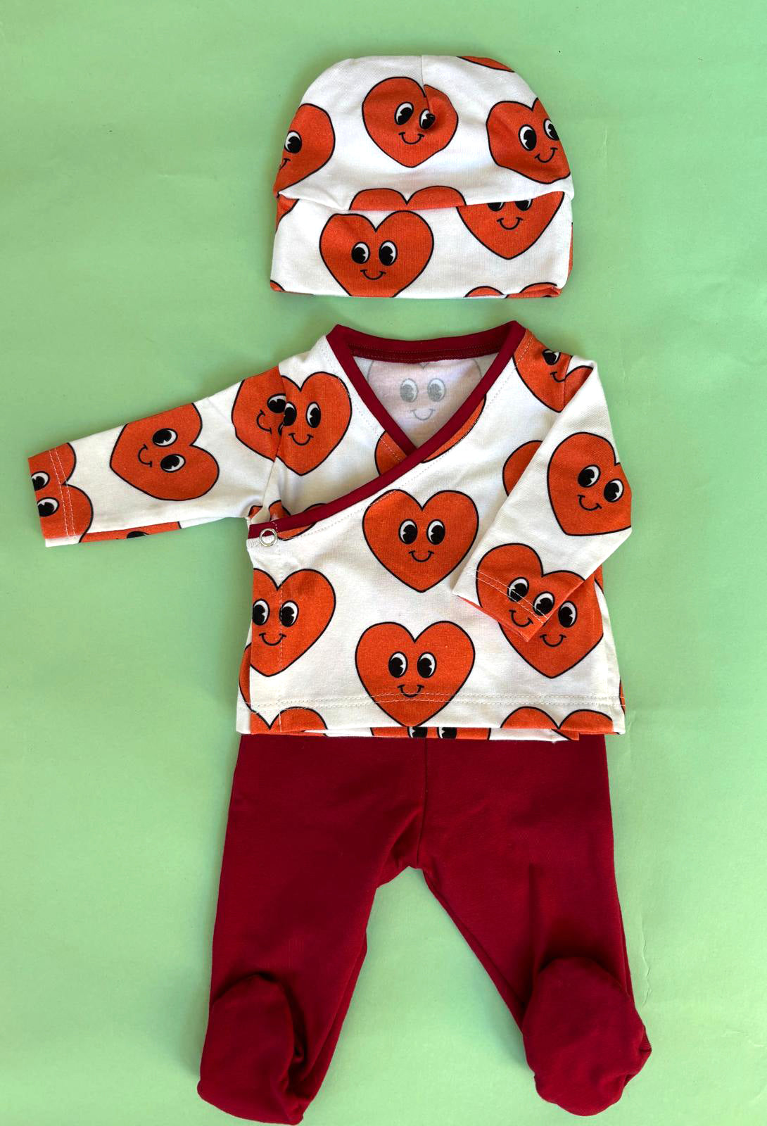 Conjunto bebé primera puesta algodón orgánico Corazones